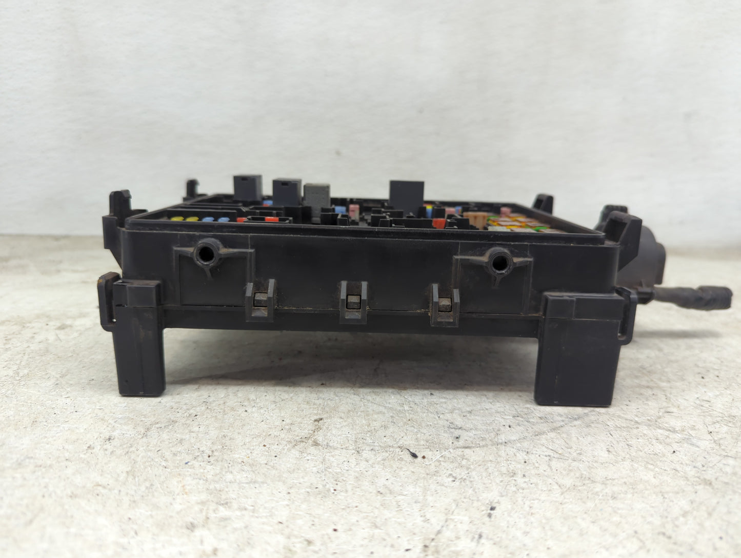 2016 Chevrolet Suburban Fusebox Fuse Box Panel Relay Module P/N:23418066 Fits Fits 2015 2017 2018 2019 2020 OEM Used Auto Pa