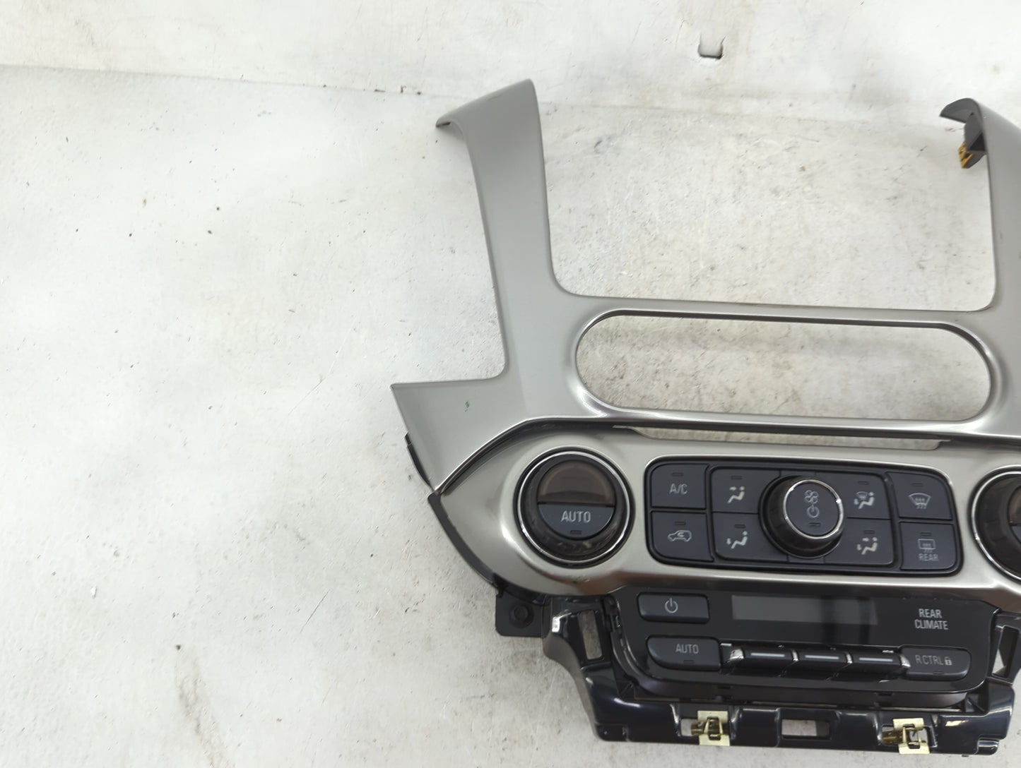 2016-2017 Chevrolet Suburban Climate Control Module Temperature AC/Heater Replacement P/N:23261607 815372982 Fits OEM Used A