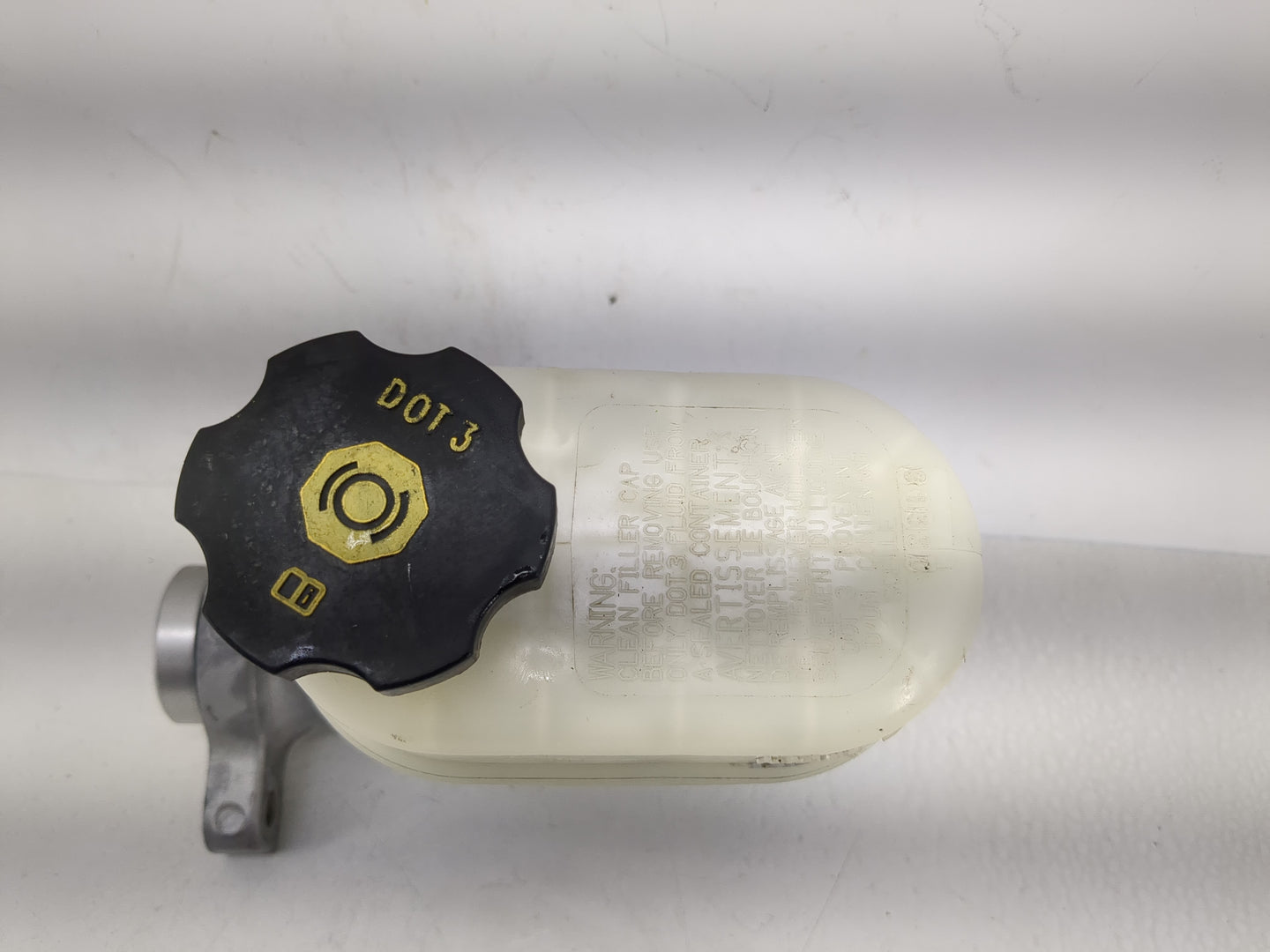 Chevrolet Suburban 1500 Brake Master Cylinder 1208600 - Oemusedautoparts1.com