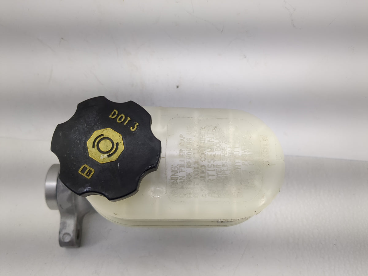 Chevrolet Suburban 1500 Brake Master Cylinder 1208600 - Oemusedautoparts1.com