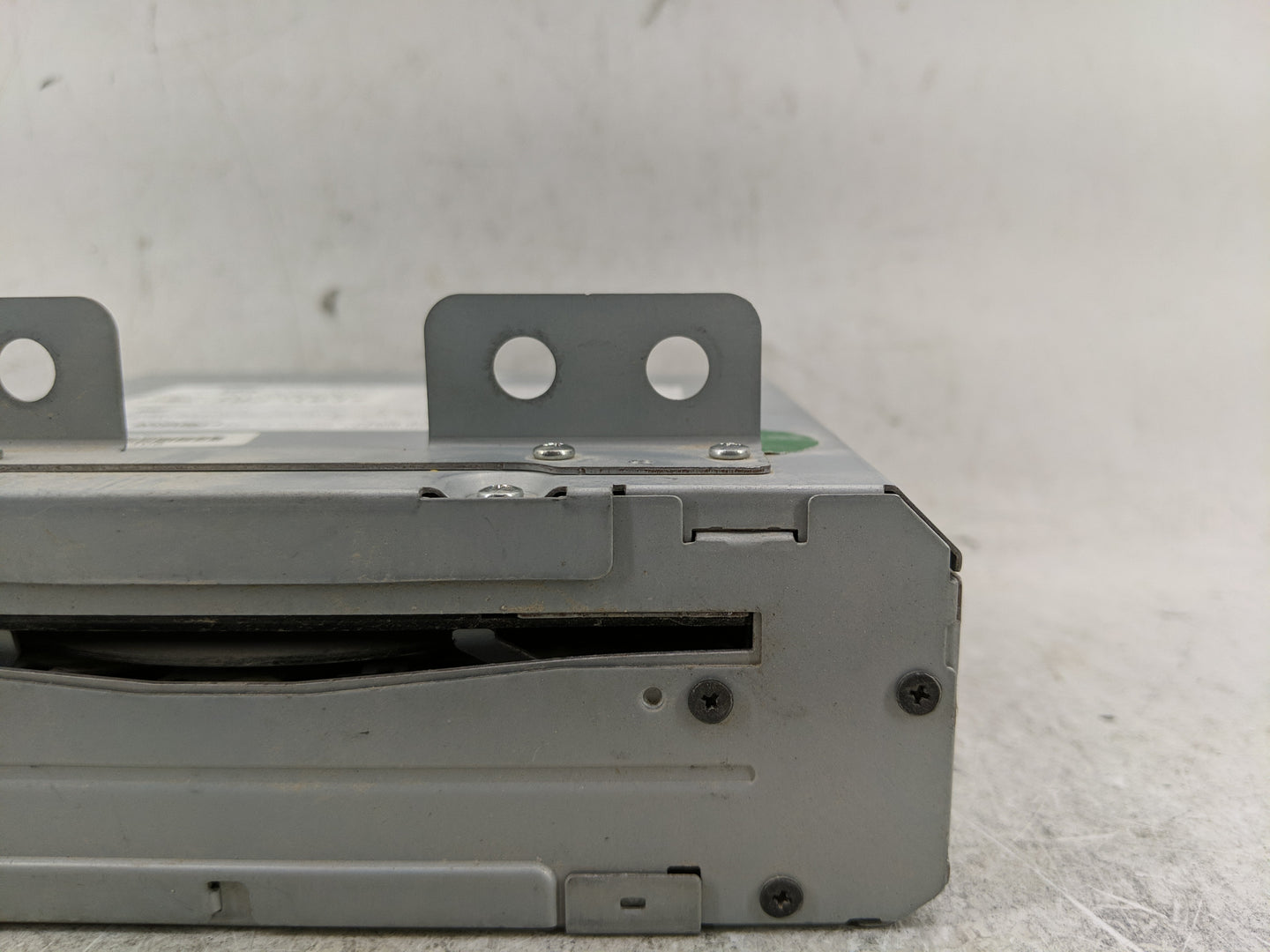 2016 Chevrolet Suburban 1500 Radio AM FM Cd Player Receiver Replacement P/N:P050648164AB Fits OEM Used Auto Parts - Oemuseda