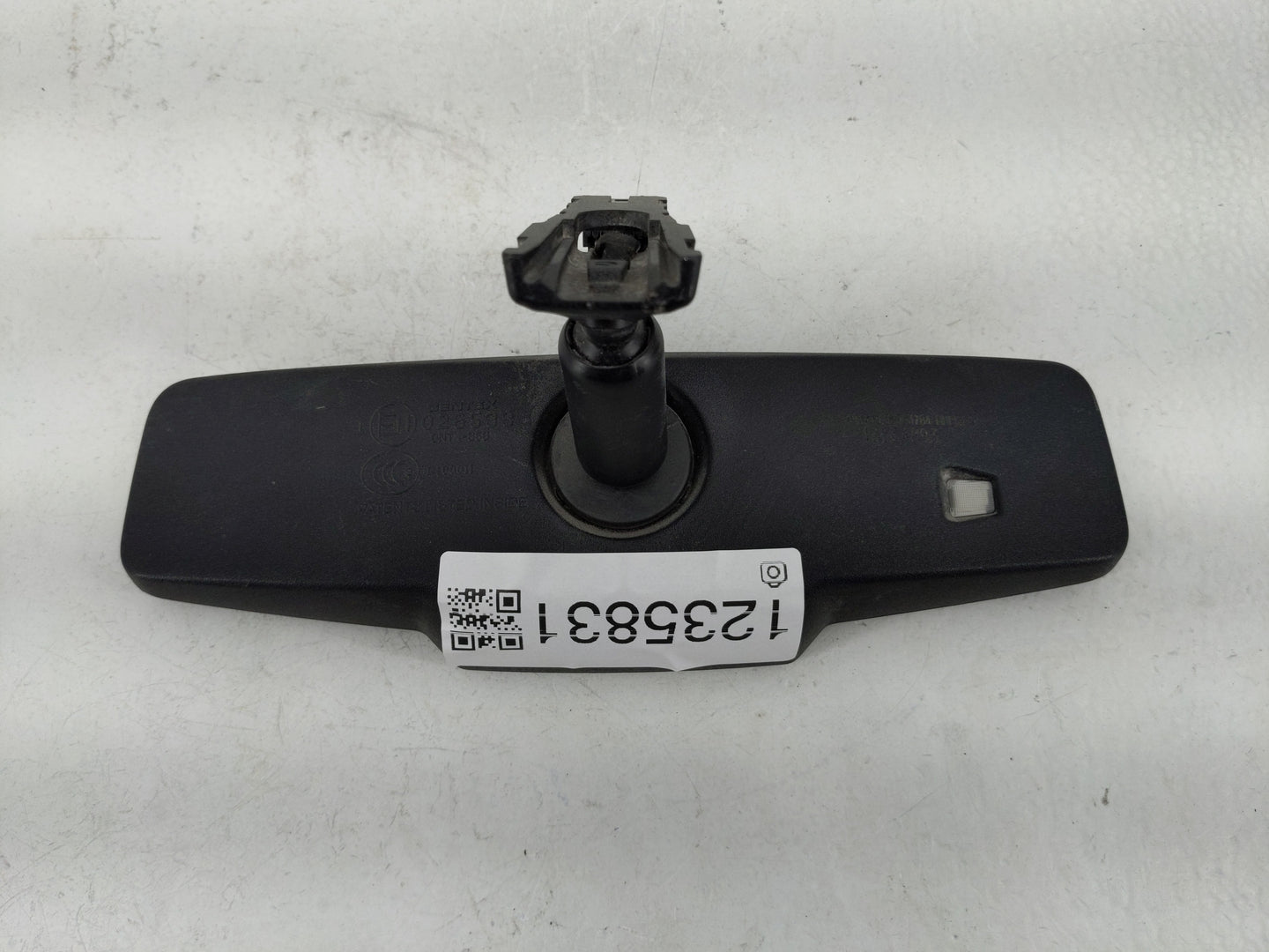 2016 Chevrolet Suburban 1500 Interior Rear View Mirror Replacement OEM Fits OEM Used Auto Parts - Oemusedautoparts1.com