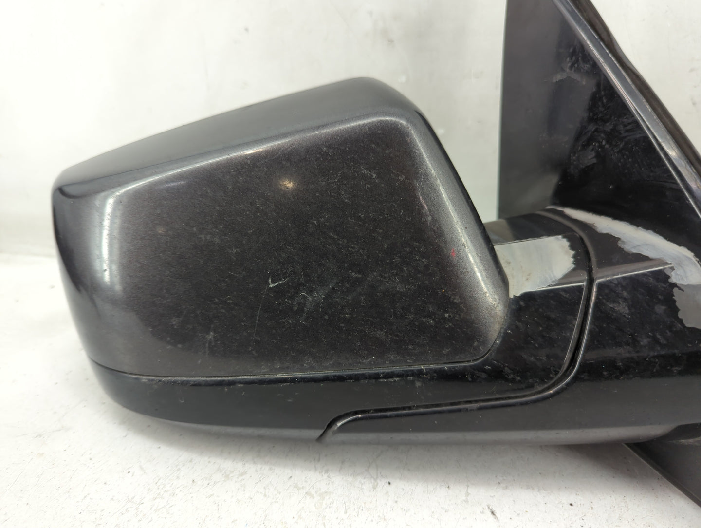 2016 Chevrolet Suburban 1500 Passenger Side View Mirror - Right Door Mirror OEM Used - Oemusedautoparts1.com