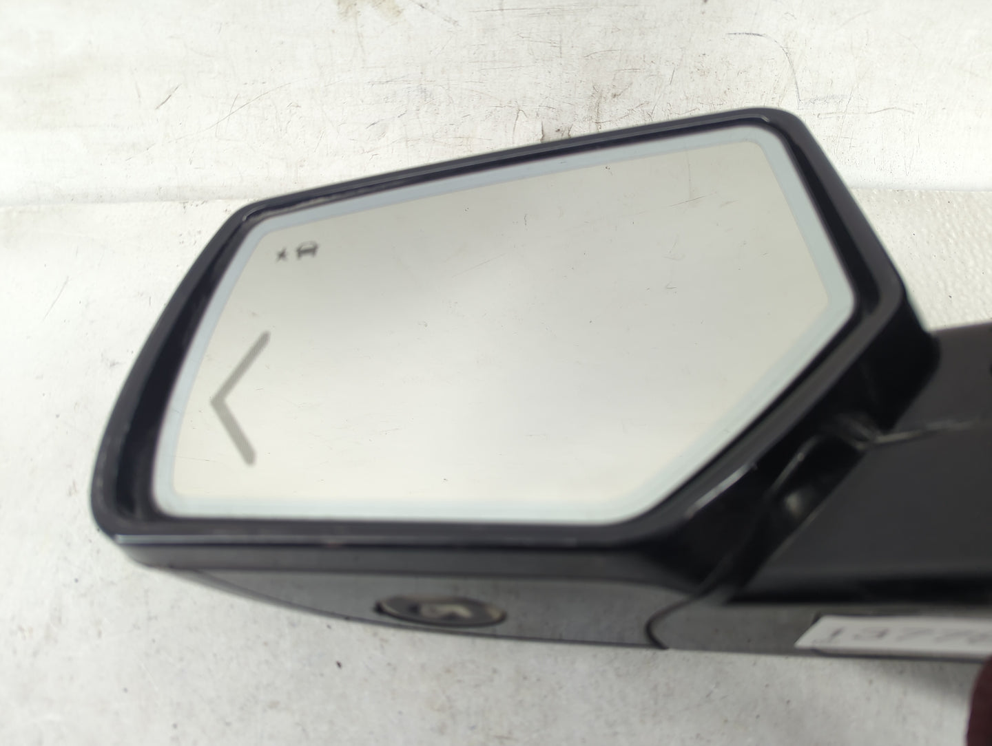 2016 Chevrolet Suburban 1500 Driver Side View Mirror - Left Door Mirror OEM Used - Oemusedautoparts1.com