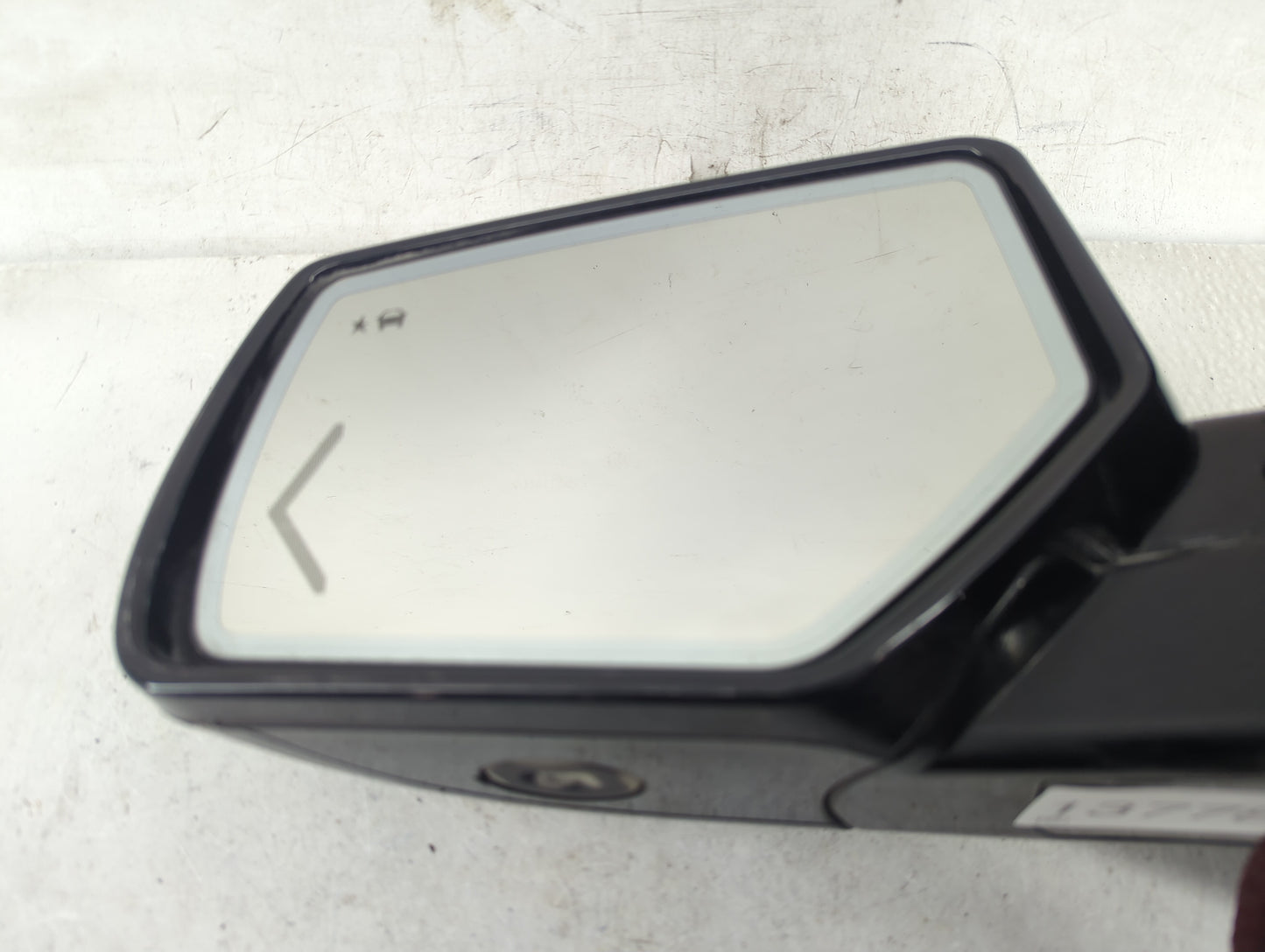 2016 Chevrolet Suburban 1500 Driver Side View Mirror - Left Door Mirror OEM Used - Oemusedautoparts1.com