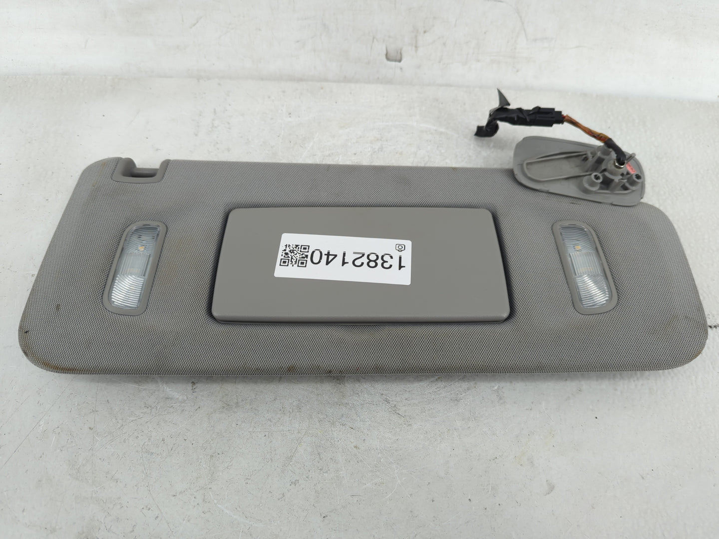 2016 Chevrolet Suburban 1500 Sun Visor Shade Replacement Passenger Right Mirror Fits Fits 2015 2017 2018 2019 2020 OEM Used 