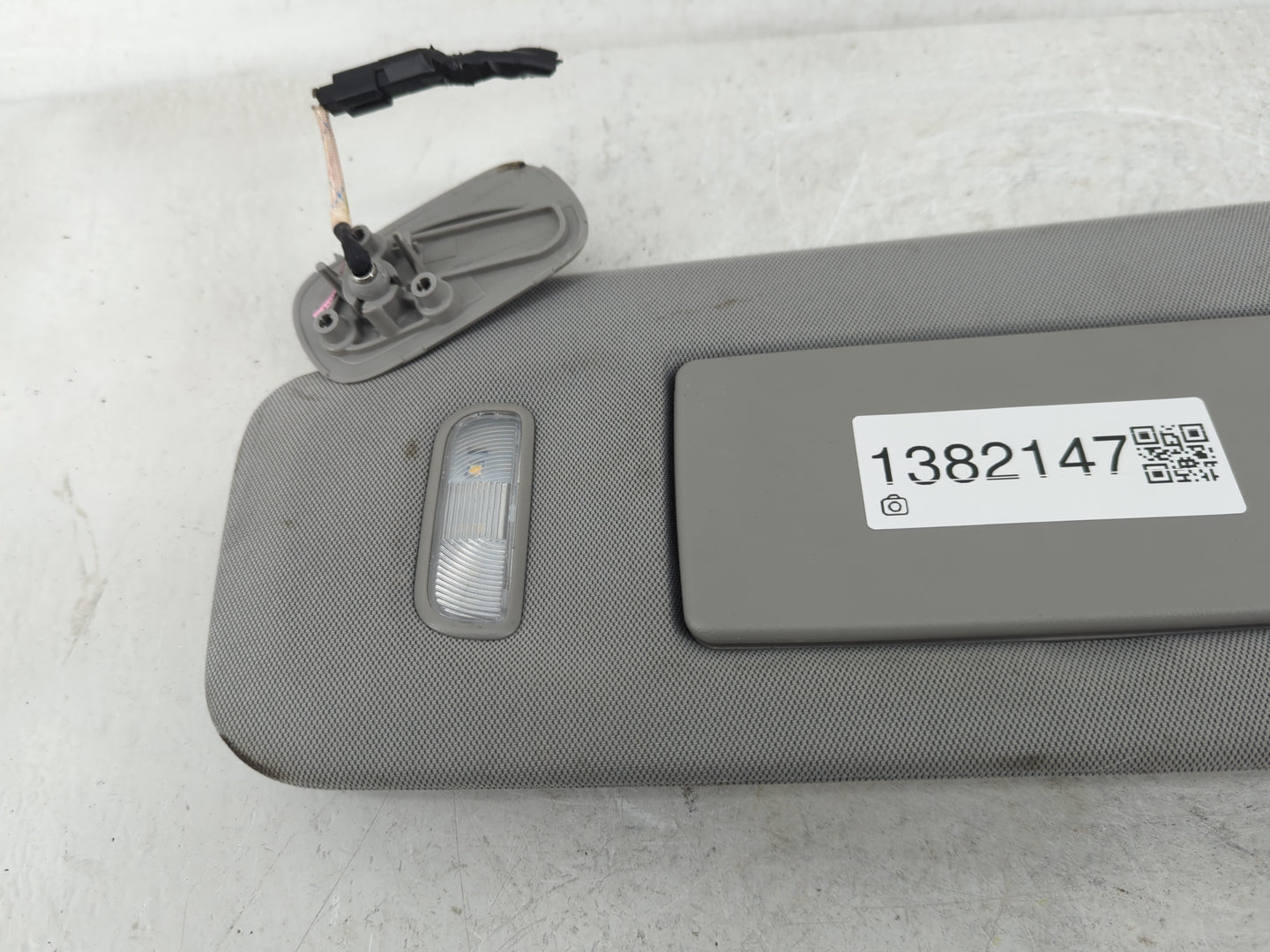 2016 Chevrolet Suburban 1500 Sun Visor Shade Replacement Passenger Right Mirror Fits Fits 2015 2017 2018 2019 2020 OEM Used 