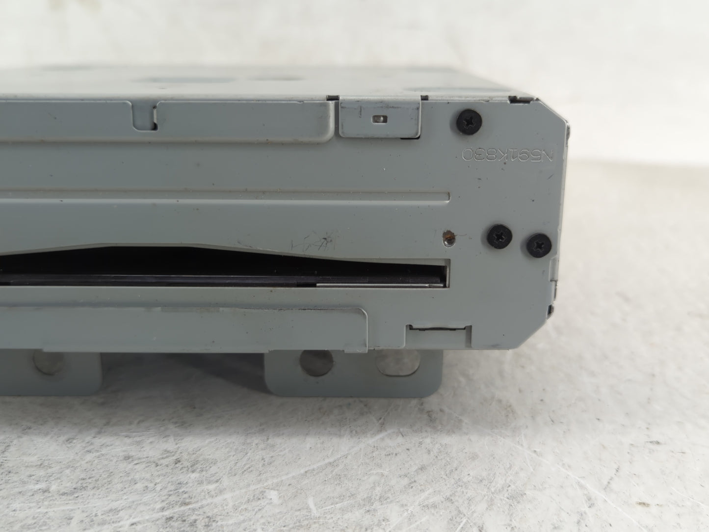 2016 Chevrolet Suburban 1500 Radio AM FM Cd Player Receiver Replacement P/N:23395933 Fits OEM Used Auto Parts - Oemusedautop