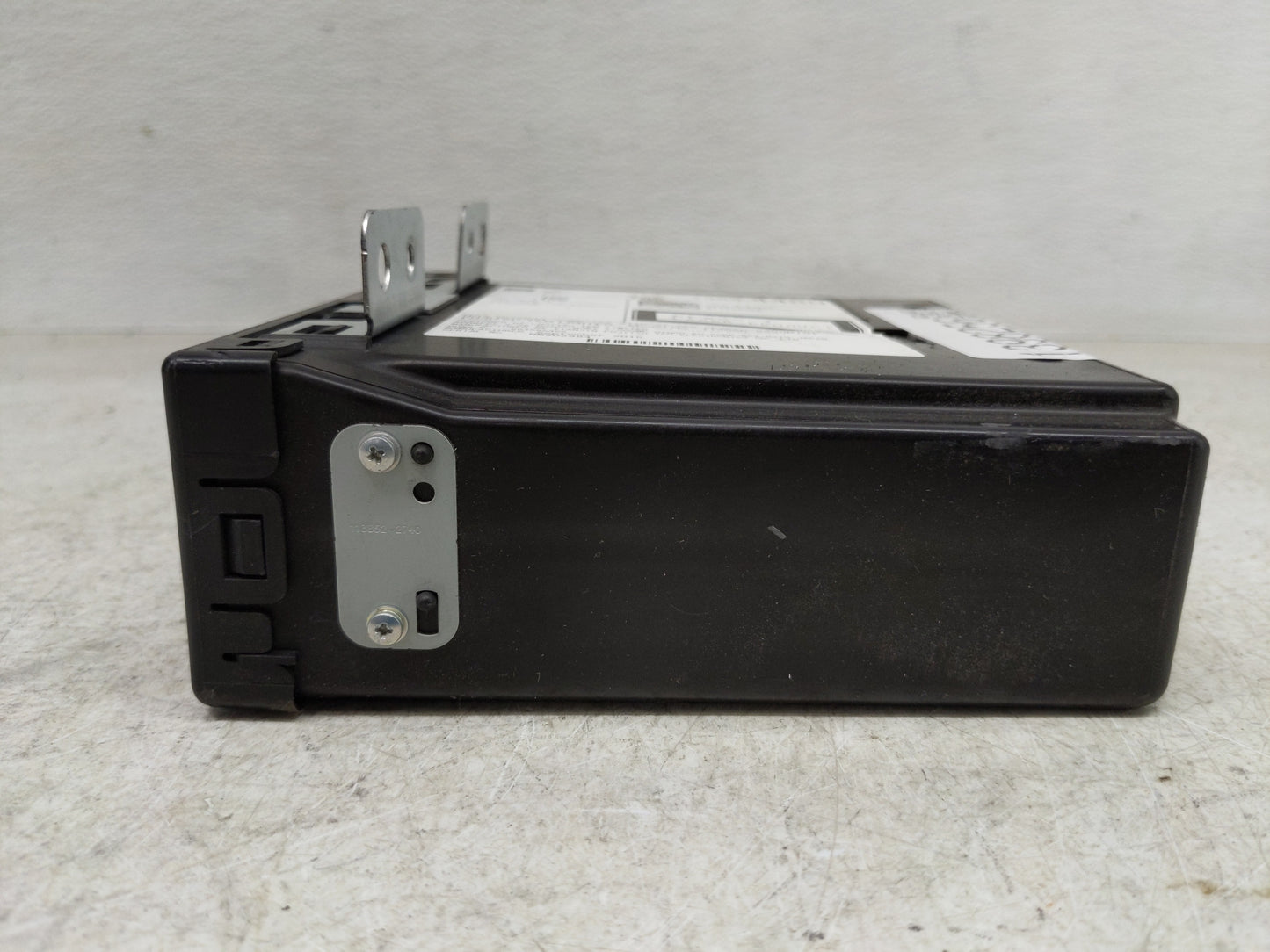 2016 Chevrolet Suburban 1500 Radio AM FM Cd Player Receiver Replacement P/N:13594480 Fits OEM Used Auto Parts - Oemusedautop