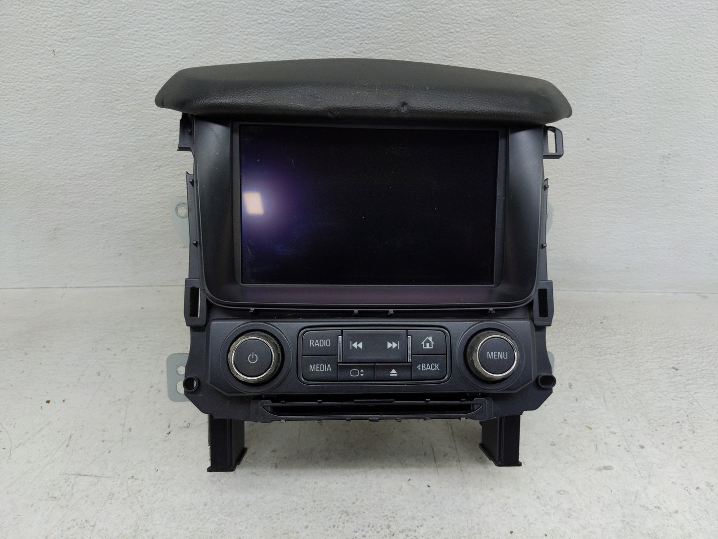 2016 Chevrolet Suburban 1500 Radio AM FM Cd Player Receiver Replacement P/N:815372982 23251765 Fits OEM Used Auto Parts - Oe