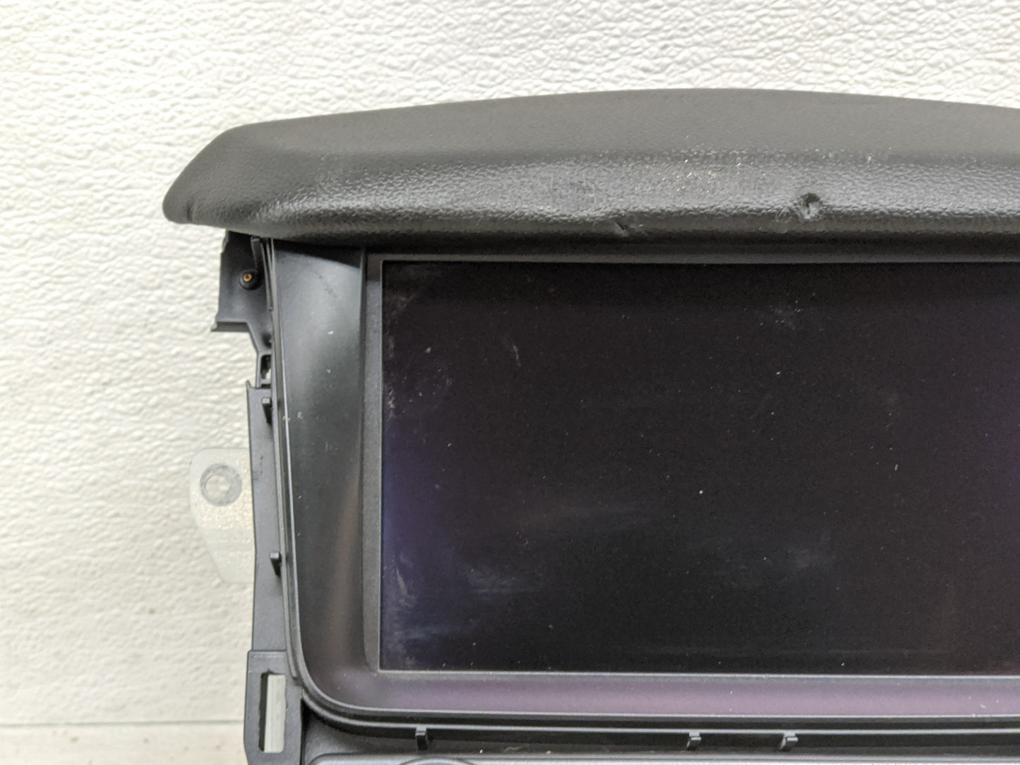 2016 Chevrolet Suburban 1500 Radio AM FM Cd Player Receiver Replacement P/N:815372982 23251765 Fits OEM Used Auto Parts - Oe
