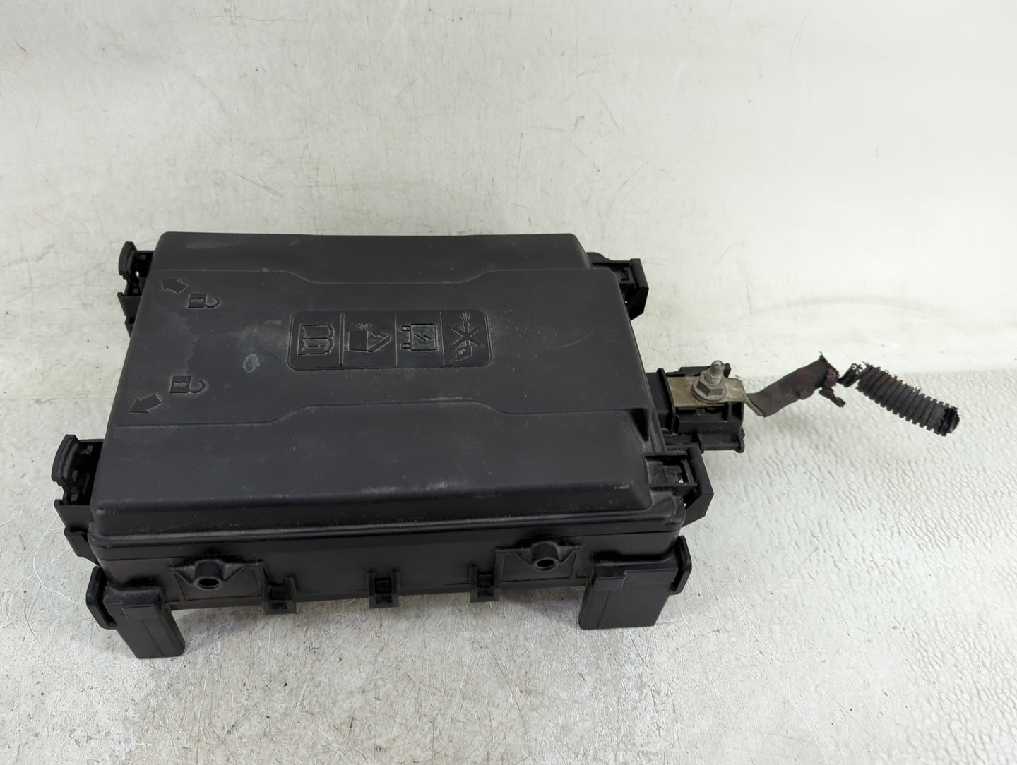 2016 Chevrolet Suburban 1500 Fusebox Fuse Box Panel Relay Module P/N:23418066 Fits Fits 2015 2017 2018 2019 2020 OEM Used Au