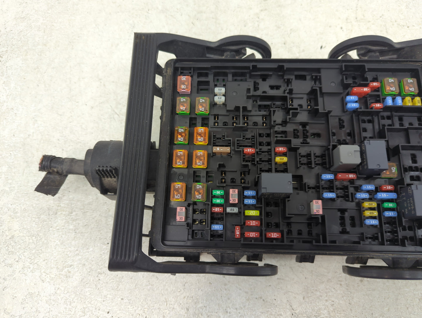 2016 Chevrolet Suburban 1500 Fusebox Fuse Box Panel Relay Module P/N:23227061 Fits Fits 2015 2017 2018 2019 2020 OEM Used Au