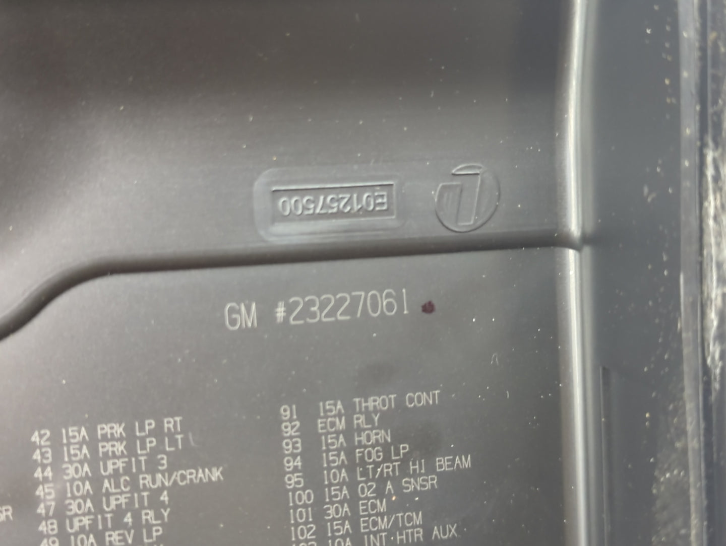 2016 Chevrolet Suburban 1500 Fusebox Fuse Box Panel Relay Module P/N:23227061 Fits Fits 2015 2017 2018 2019 2020 OEM Used Au