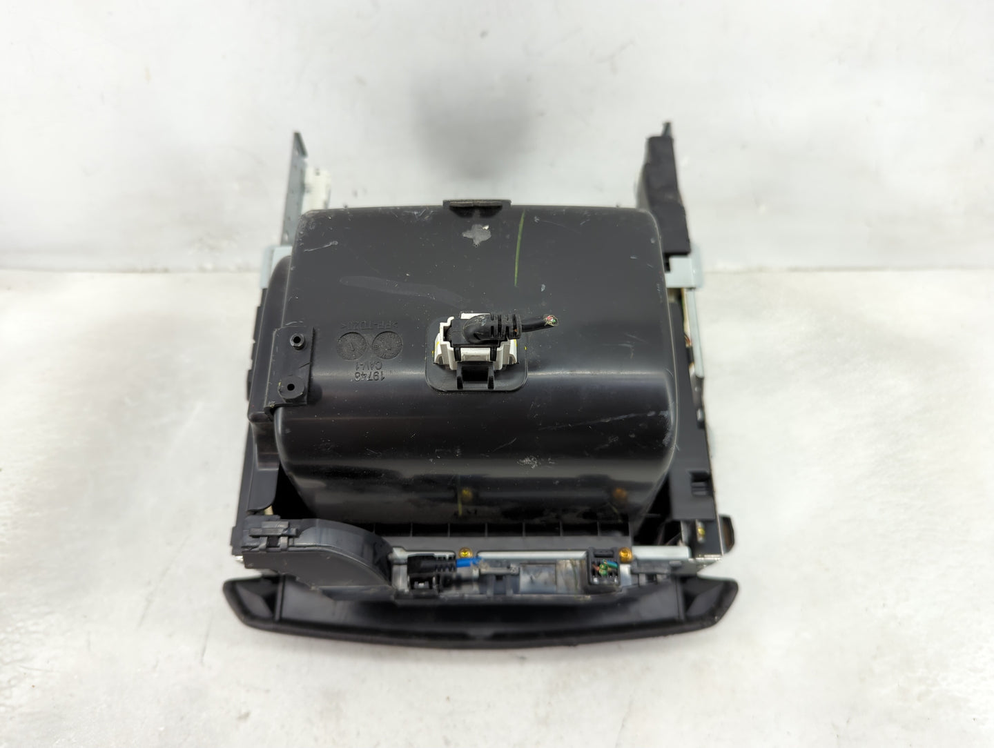 2016 Chevrolet Suburban 1500 Radio AM FM Cd Player Receiver Replacement P/N:23383726 815372982, 23251762 Fits OEM Used Auto 