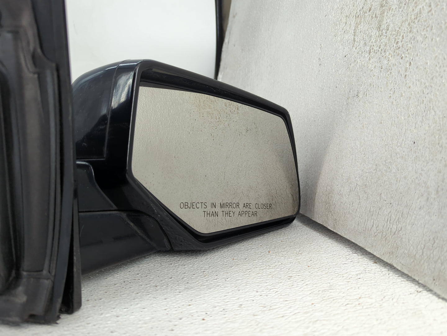 2016 Chevrolet Suburban 1500 Passenger Side View Mirror - Right Door Mirror OEM Used - Oemusedautoparts1.com