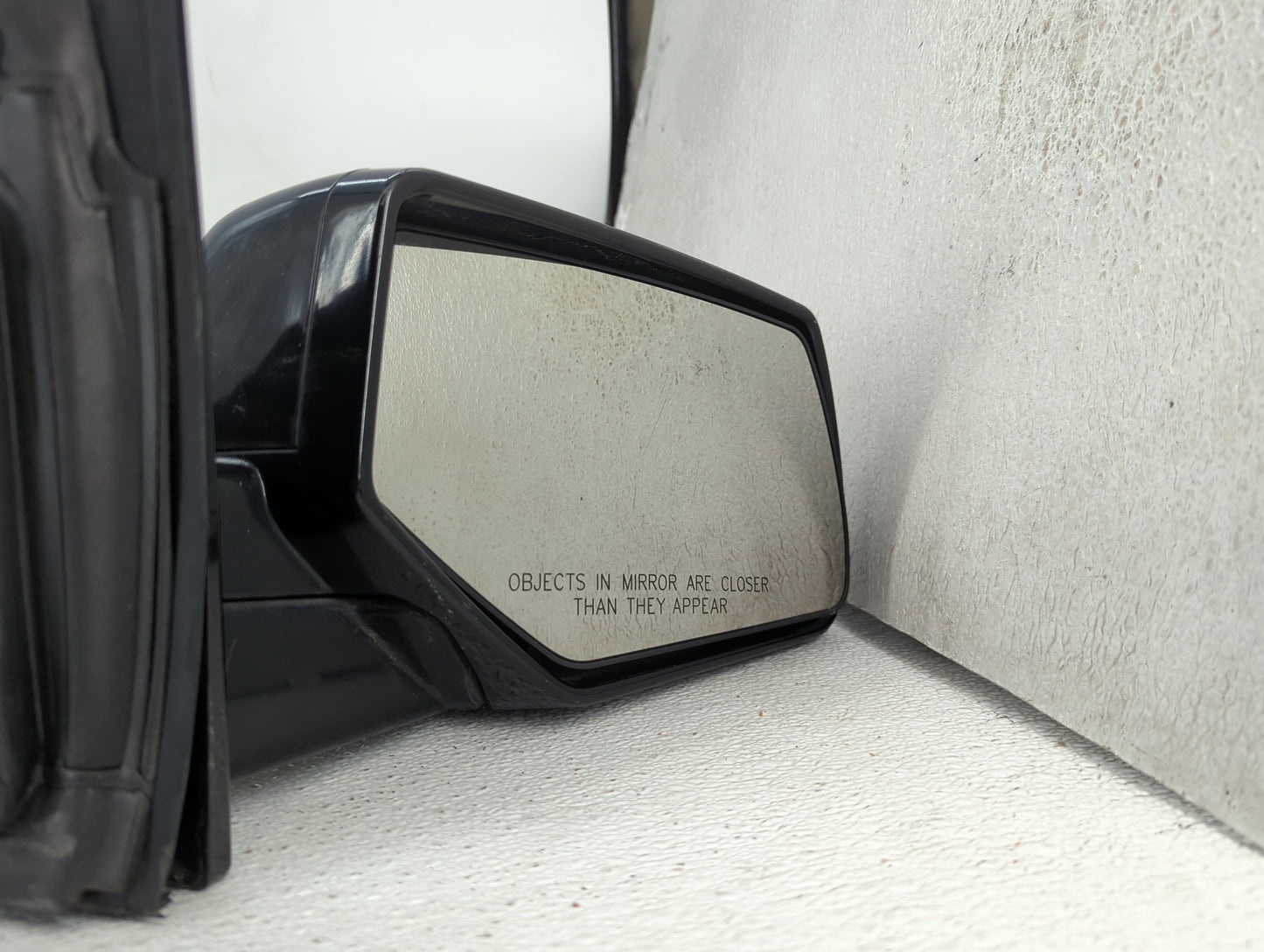 2016 Chevrolet Suburban 1500 Passenger Side View Mirror - Right Door Mirror OEM Used - Oemusedautoparts1.com