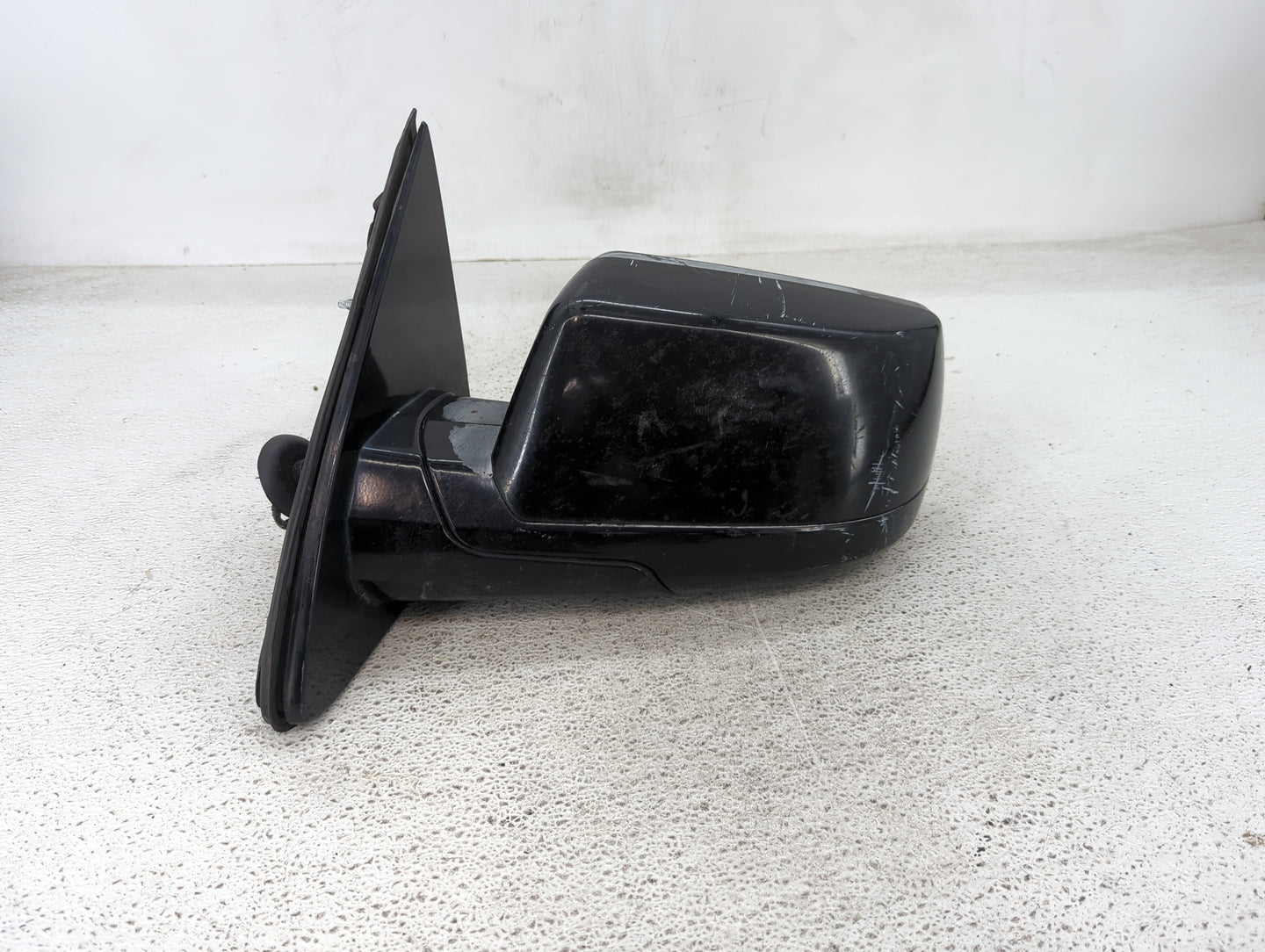 2016 Chevrolet Suburban 1500 Driver Side View Mirror - Left Door Mirror OEM Used - Oemusedautoparts1.com