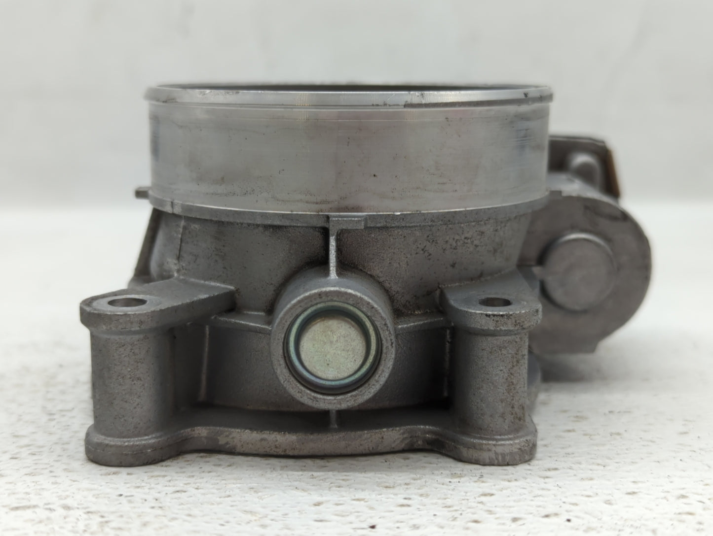 2016 Chevrolet Suburban 1500 Throttle Body P/N:12617792 Fits Fits 2014 2015 2017 2018 2019 2020 2021 2022 OEM Used Auto Part
