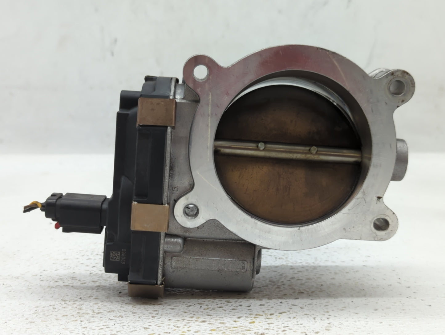2016 Chevrolet Suburban 1500 Throttle Body P/N:12617792 Fits Fits 2014 2015 2017 2018 2019 2020 2021 2022 OEM Used Auto Part