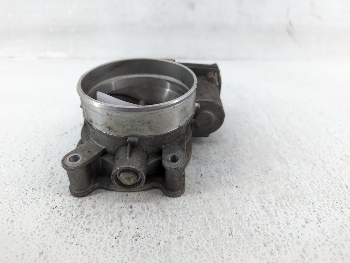 2016 Chevrolet Suburban 1500 Throttle Body P/N:12617792 Fits Fits 2014 2015 2017 2018 2019 2020 2021 2022 OEM Used Auto Part