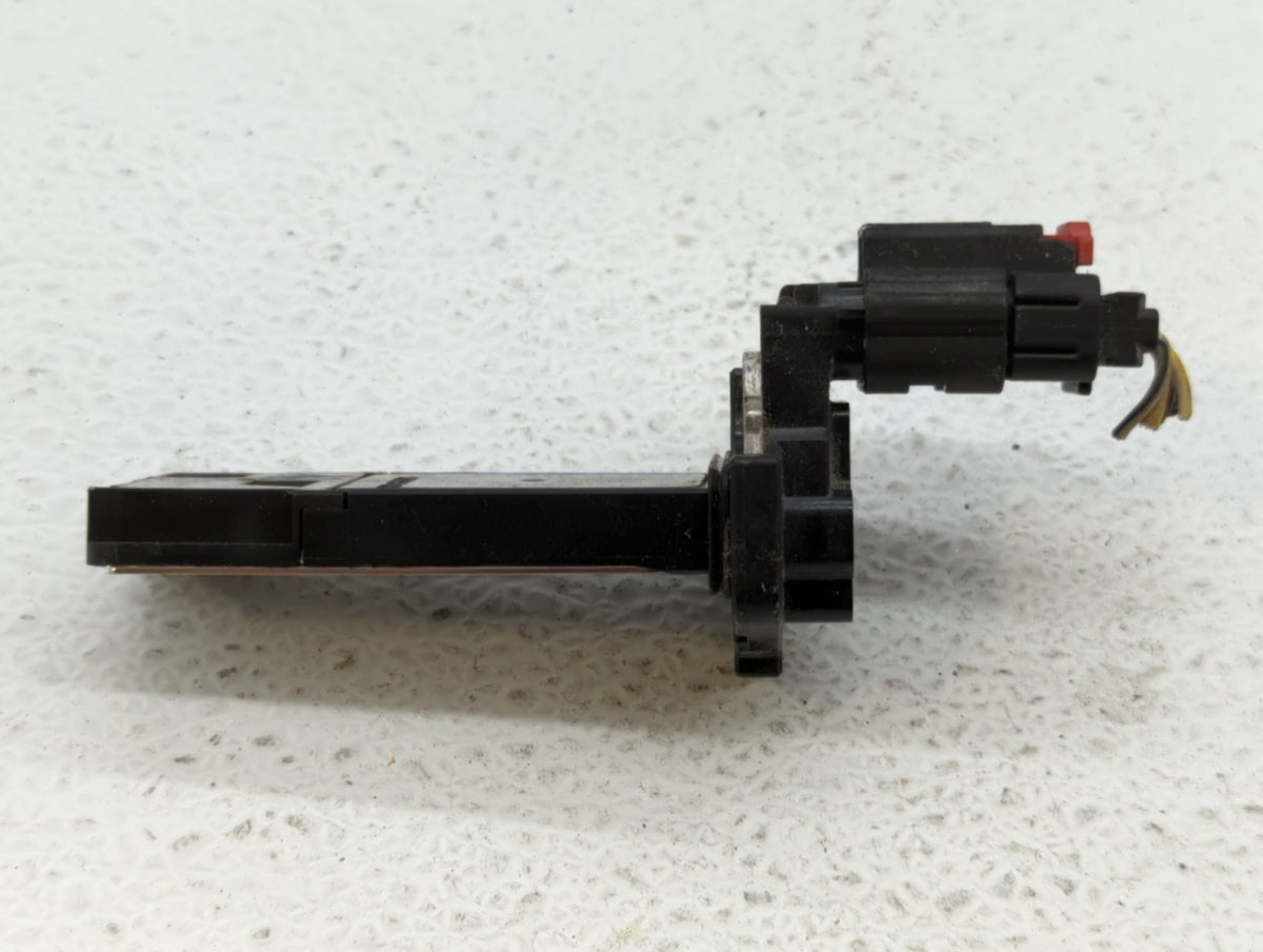 Chevrolet Suburban 1500 Mass Air Flow Meter Maf Sensor 556532 - Oemusedautoparts1.com