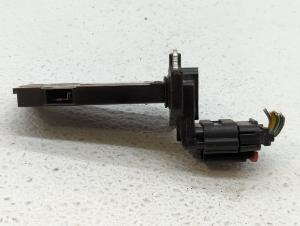 Chevrolet Suburban 1500 Mass Air Flow Meter Maf Sensor 556532 - Oemusedautoparts1.com