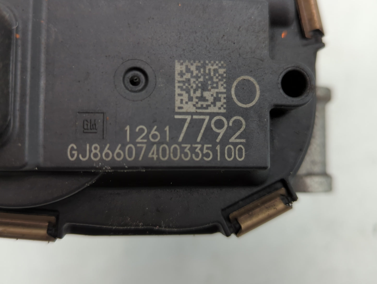 2016 Chevrolet Suburban 1500 Throttle Body P/N:12617792 Fits Fits 2014 2015 2017 2018 2019 2020 2021 2022 OEM Used Auto Part