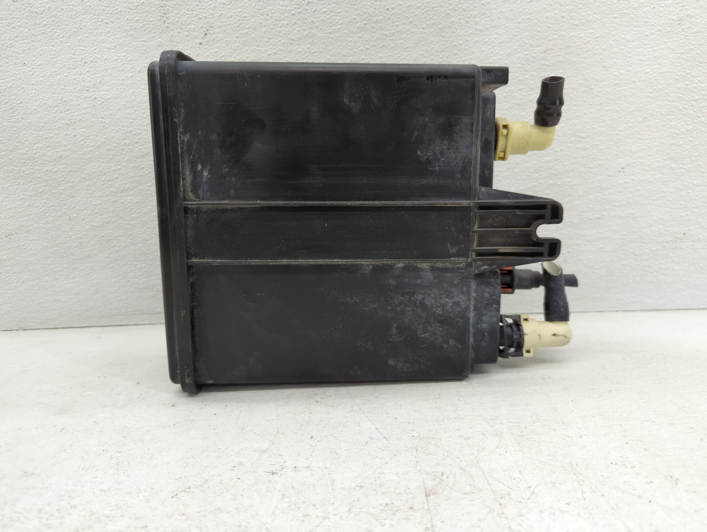 2016 Chevrolet Tahoe Fuel Vapor Charcoal Canister - Oemusedautoparts1.com