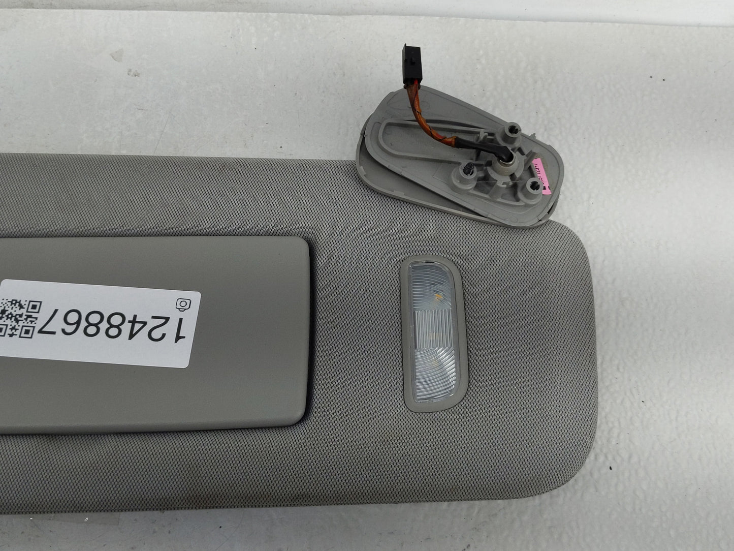 2015-2020 Chevrolet Tahoe Sun Visor Shade Replacement Passenger Right Mirror Fits Fits 2015 2016 2017 2018 2019 2020 OEM Use