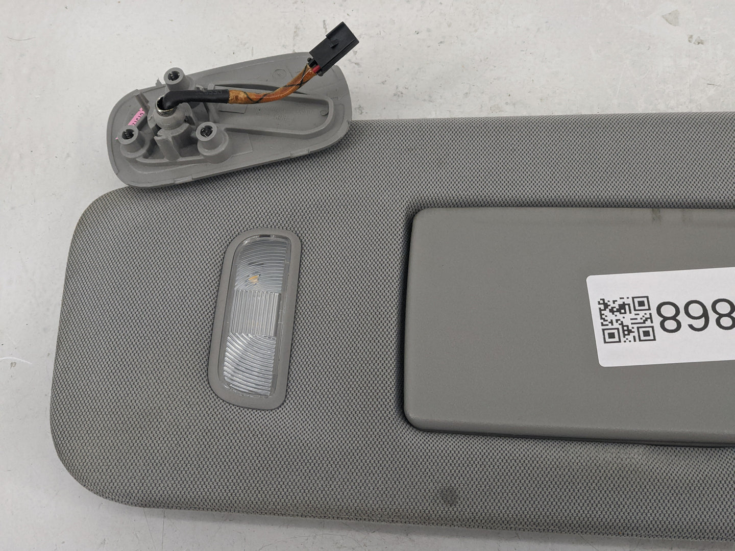 2015-2020 Chevrolet Tahoe Sun Visor Shade Replacement Driver Left Mirror Fits Fits 2015 2016 2017 2018 2019 2020 OEM Used Au