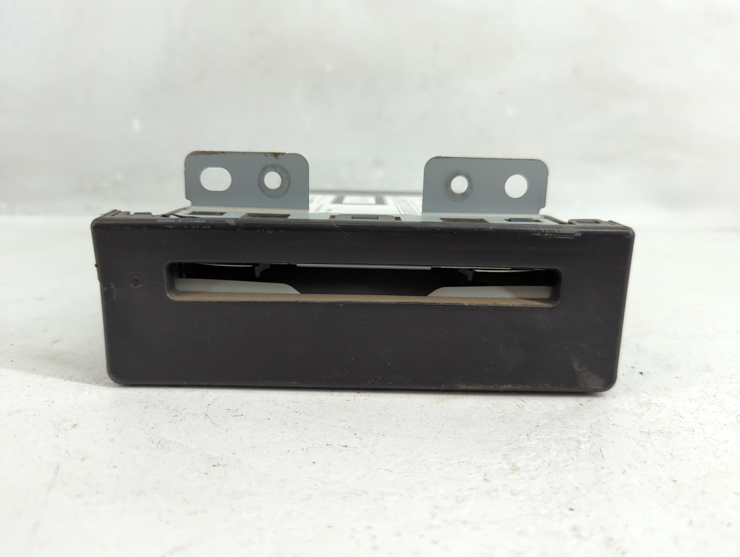 2015-2016 Chevrolet Tahoe Radio AM FM Cd Player Receiver Replacement P/N:84016434 Fits Fits 2015 2016 2017 2018 2019 2020 OE