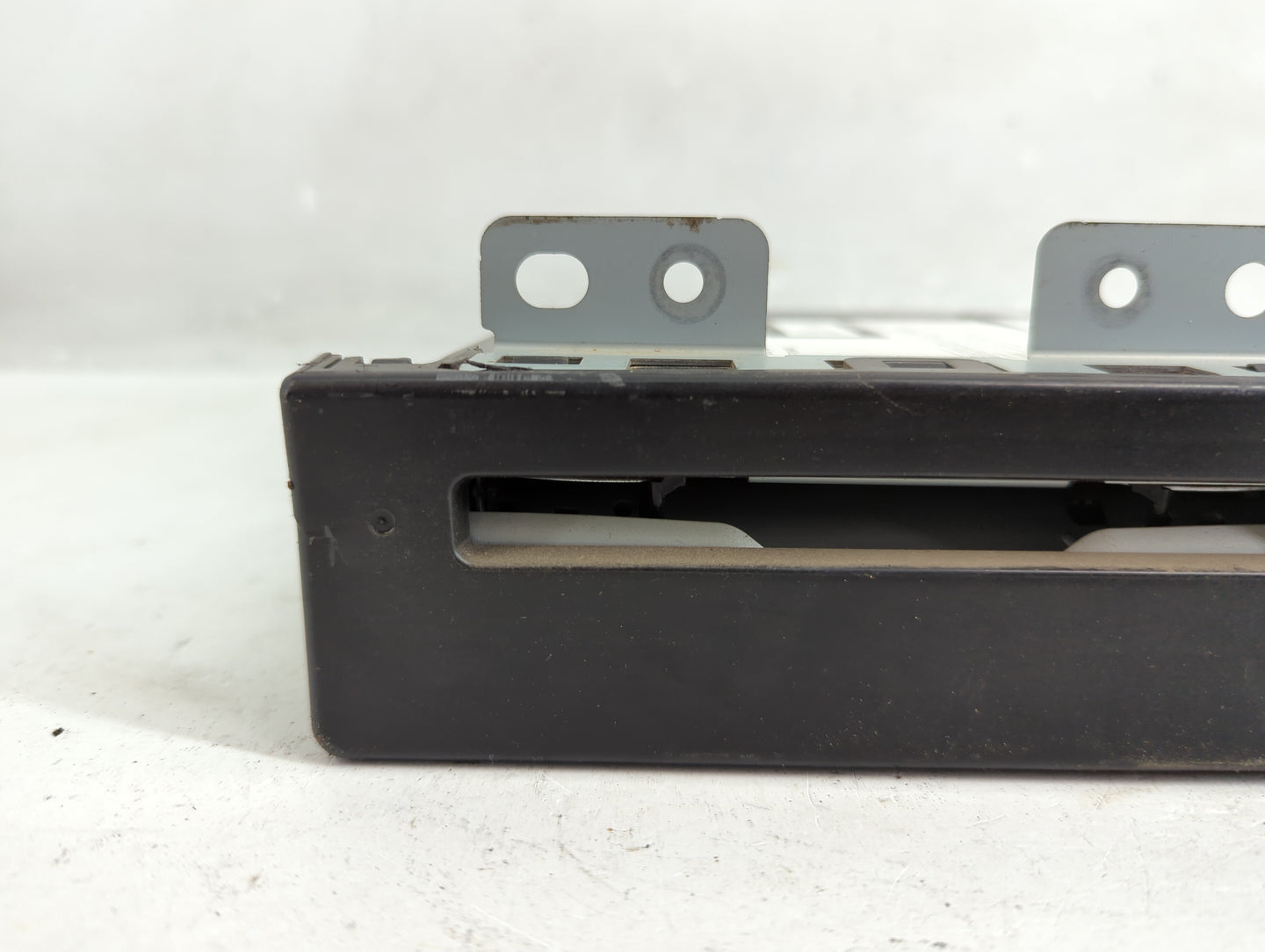 2015-2016 Chevrolet Tahoe Radio AM FM Cd Player Receiver Replacement P/N:84016434 Fits Fits 2015 2016 2017 2018 2019 2020 OE