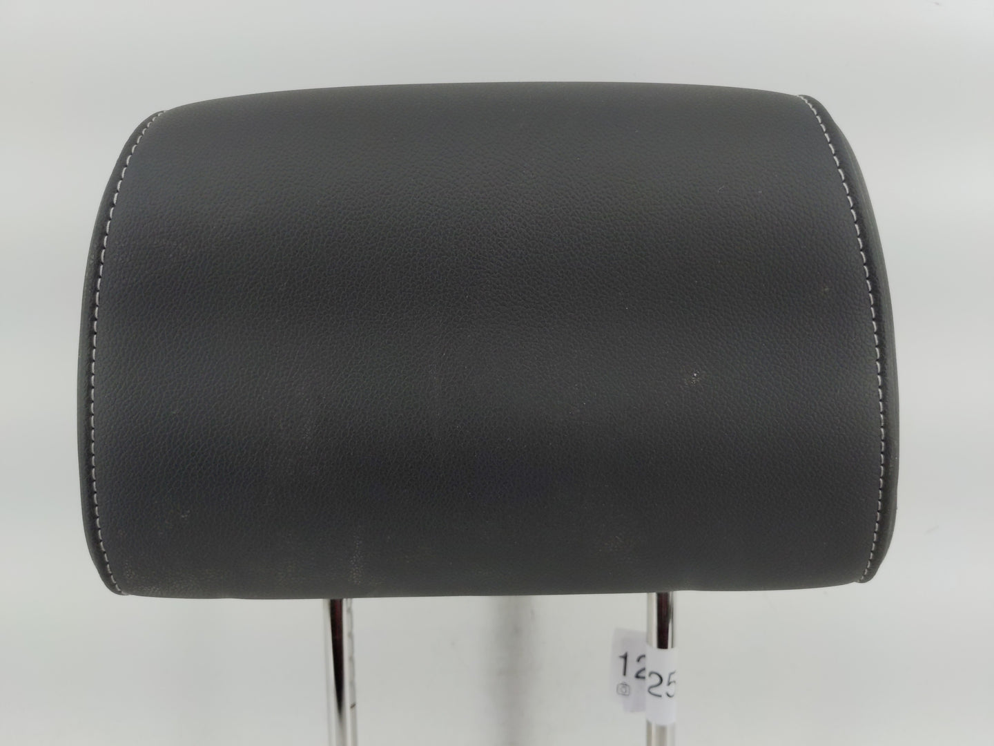 2016 Chevrolet Tahoe Headrest Head Rest Front Driver Passenger Seat Fits OEM Used Auto Parts - Oemusedautoparts1.com
