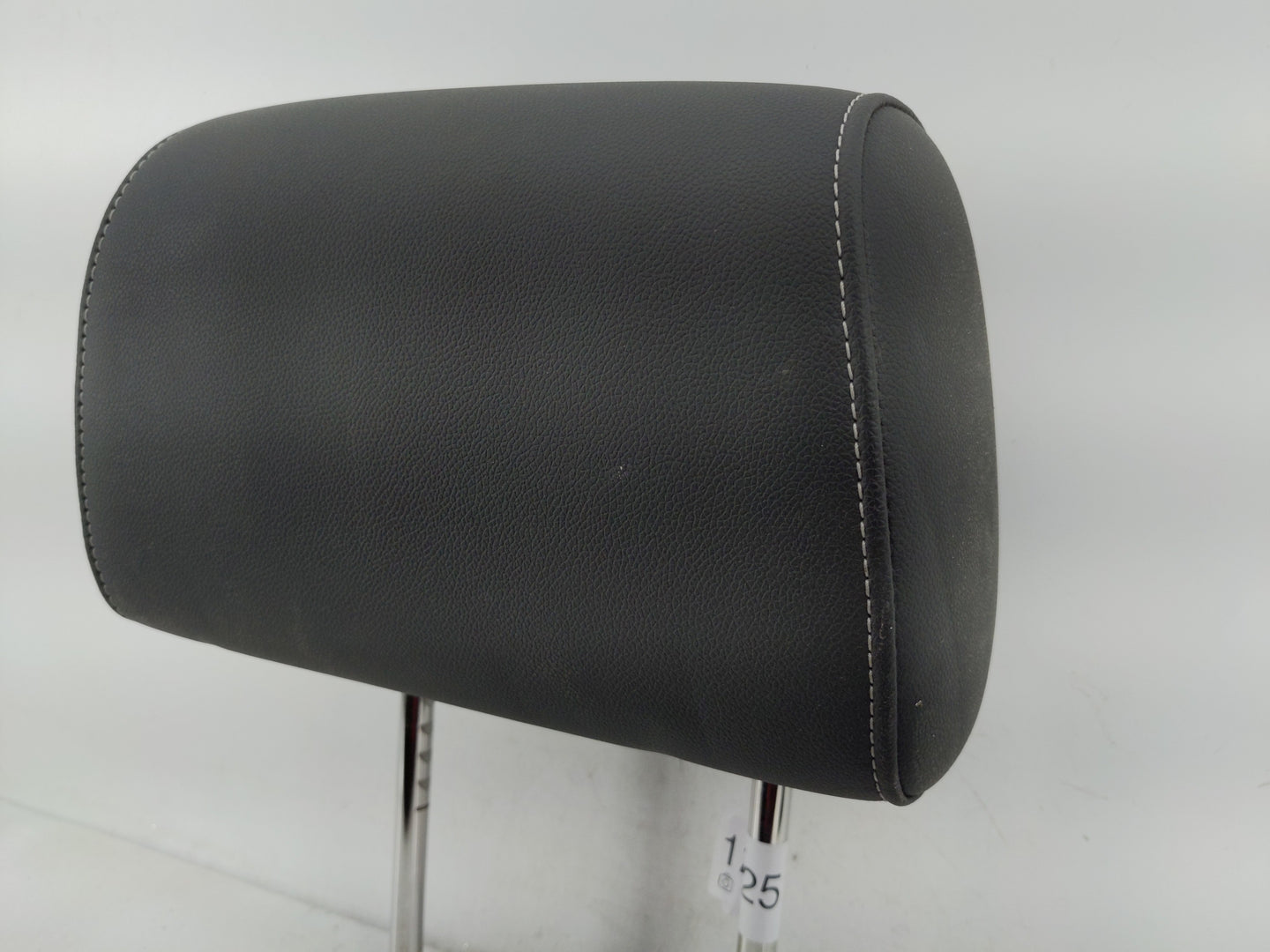 2016 Chevrolet Tahoe Headrest Head Rest Front Driver Passenger Seat Fits OEM Used Auto Parts - Oemusedautoparts1.com