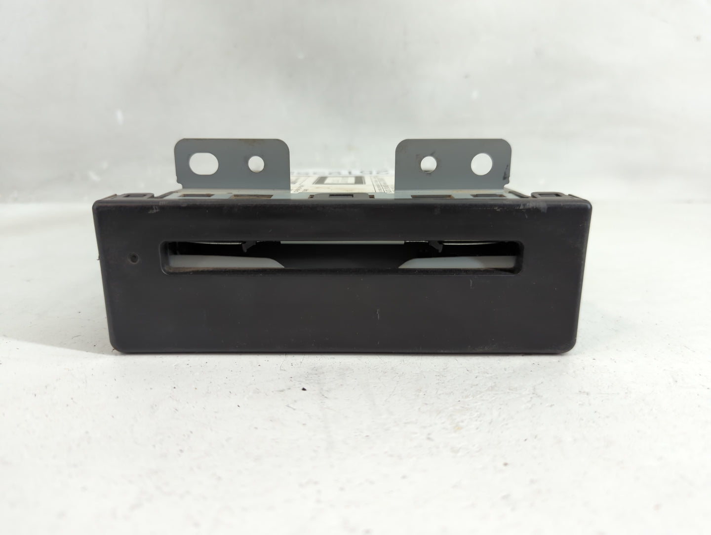 2015-2016 Chevrolet Tahoe Radio AM FM Cd Player Receiver Replacement P/N:84016434 Fits Fits 2015 2016 2017 2018 2019 2020 OE