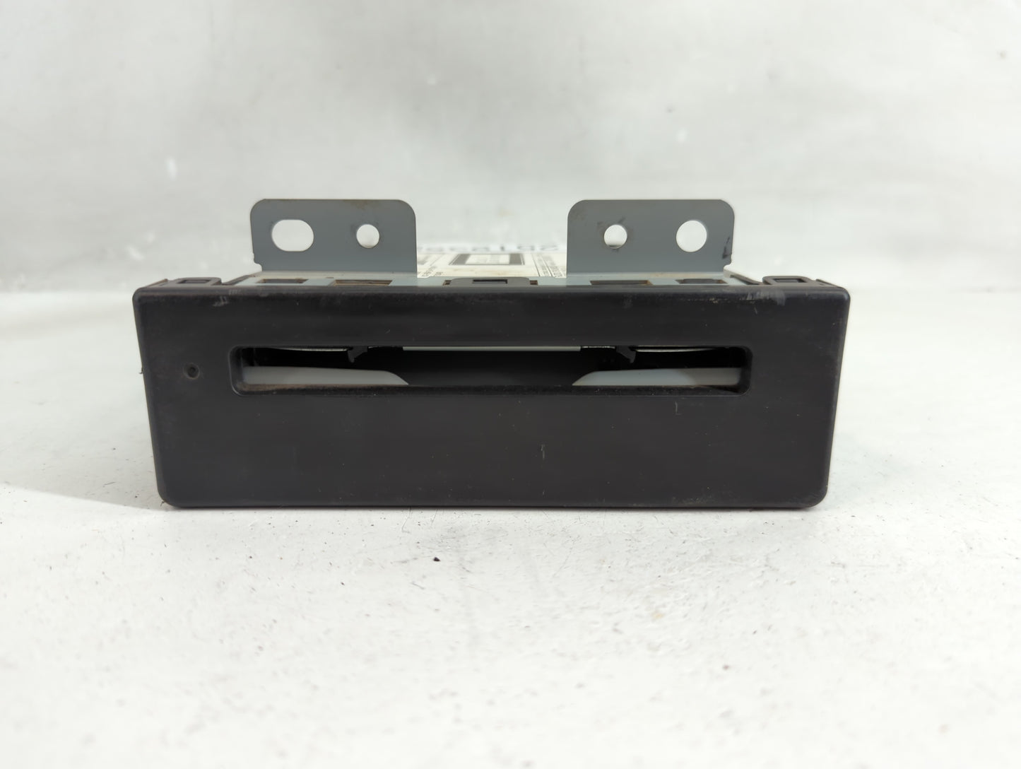 2015-2016 Chevrolet Tahoe Radio AM FM Cd Player Receiver Replacement P/N:84016434 Fits Fits 2015 2016 2017 2018 2019 2020 OE