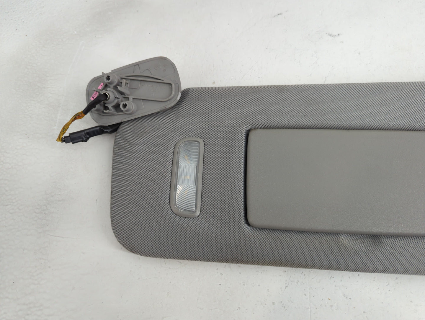 2015-2020 Chevrolet Tahoe Sun Visor Shade Replacement Driver Left Mirror Fits Fits 2015 2016 2017 2018 2019 2020 OEM Used Au