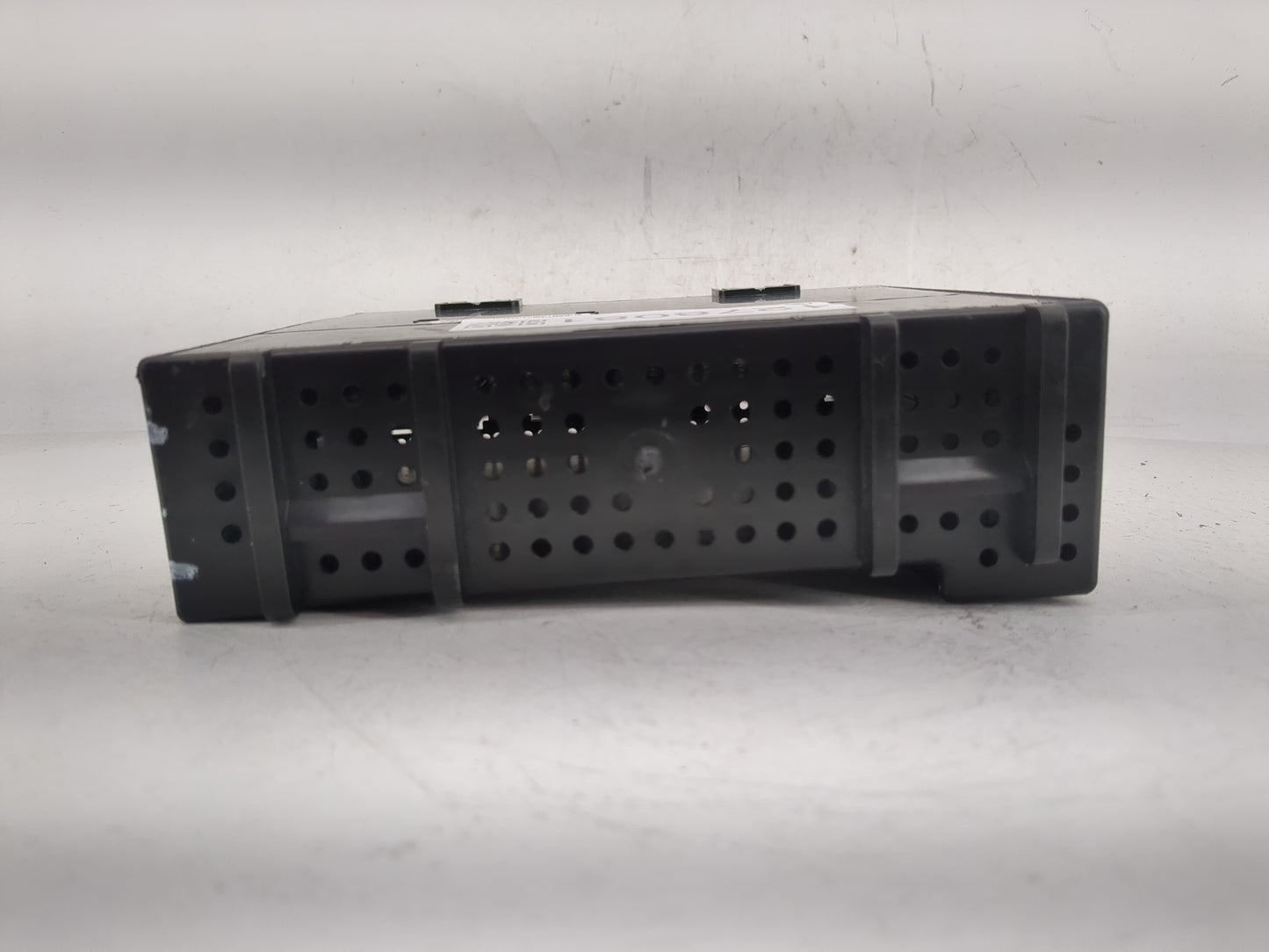 2016 Chevrolet Tahoe Radio AM FM Cd Player Receiver Replacement P/N:23402903 Fits Fits 2017 OEM Used Auto Parts - Oemusedaut