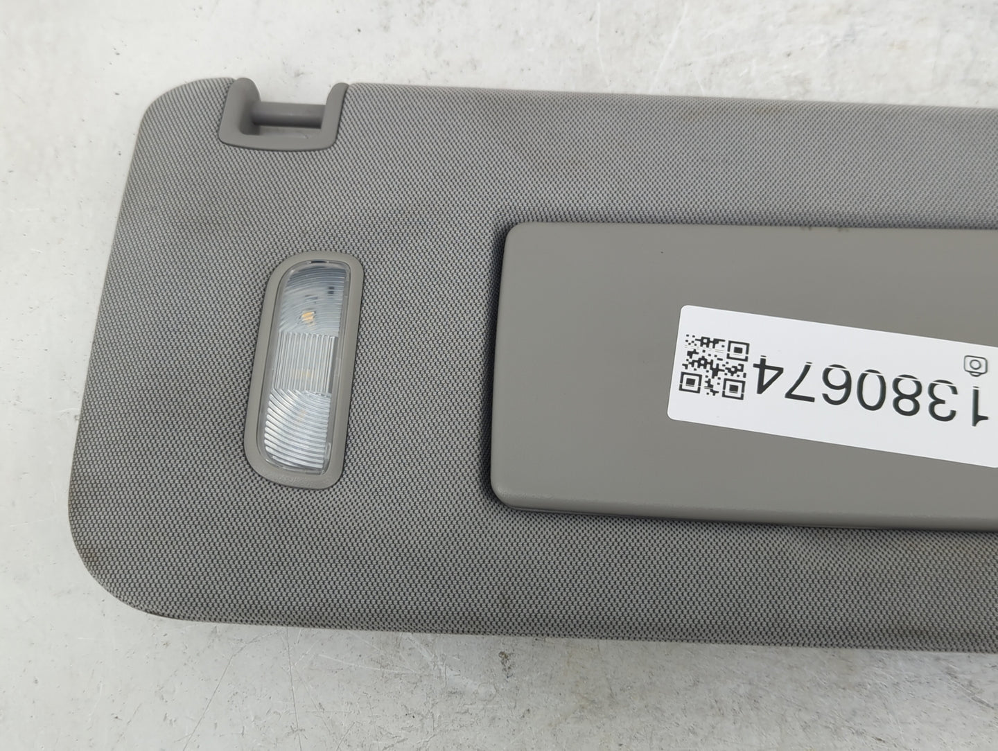 2015-2020 Chevrolet Tahoe Sun Visor Shade Replacement Driver Left Mirror Fits Fits 2015 2016 2017 2018 2019 2020 OEM Used Au