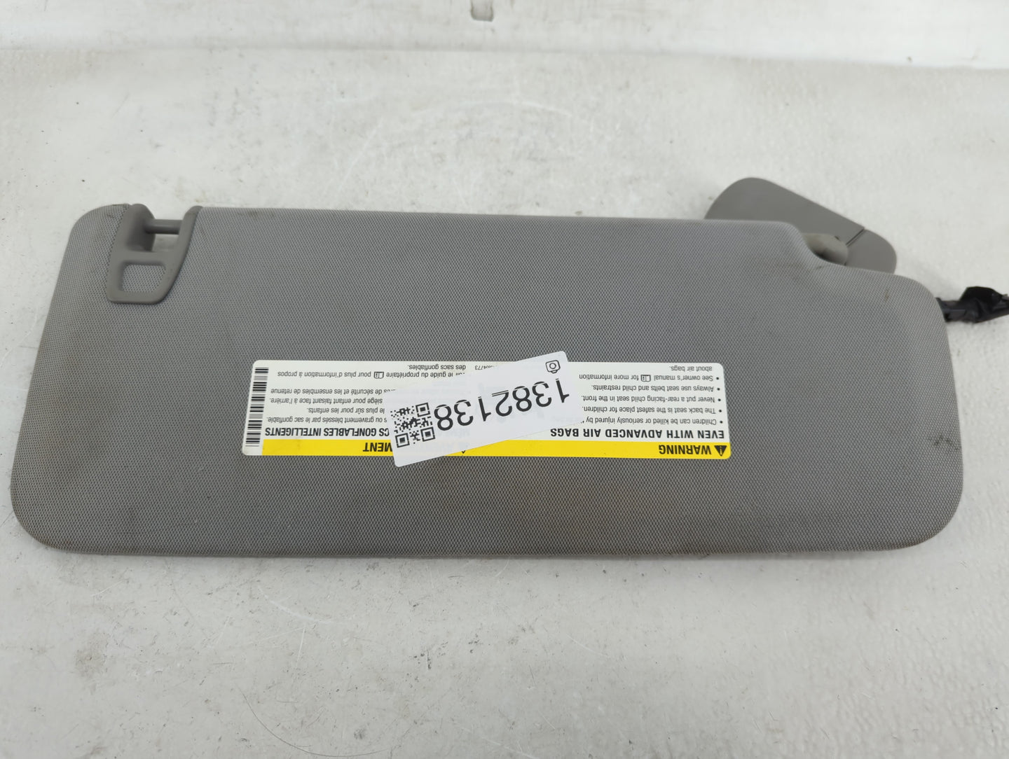 2015-2020 Chevrolet Tahoe Sun Visor Shade Replacement Driver Left Mirror Fits Fits 2015 2016 2017 2018 2019 2020 OEM Used Au