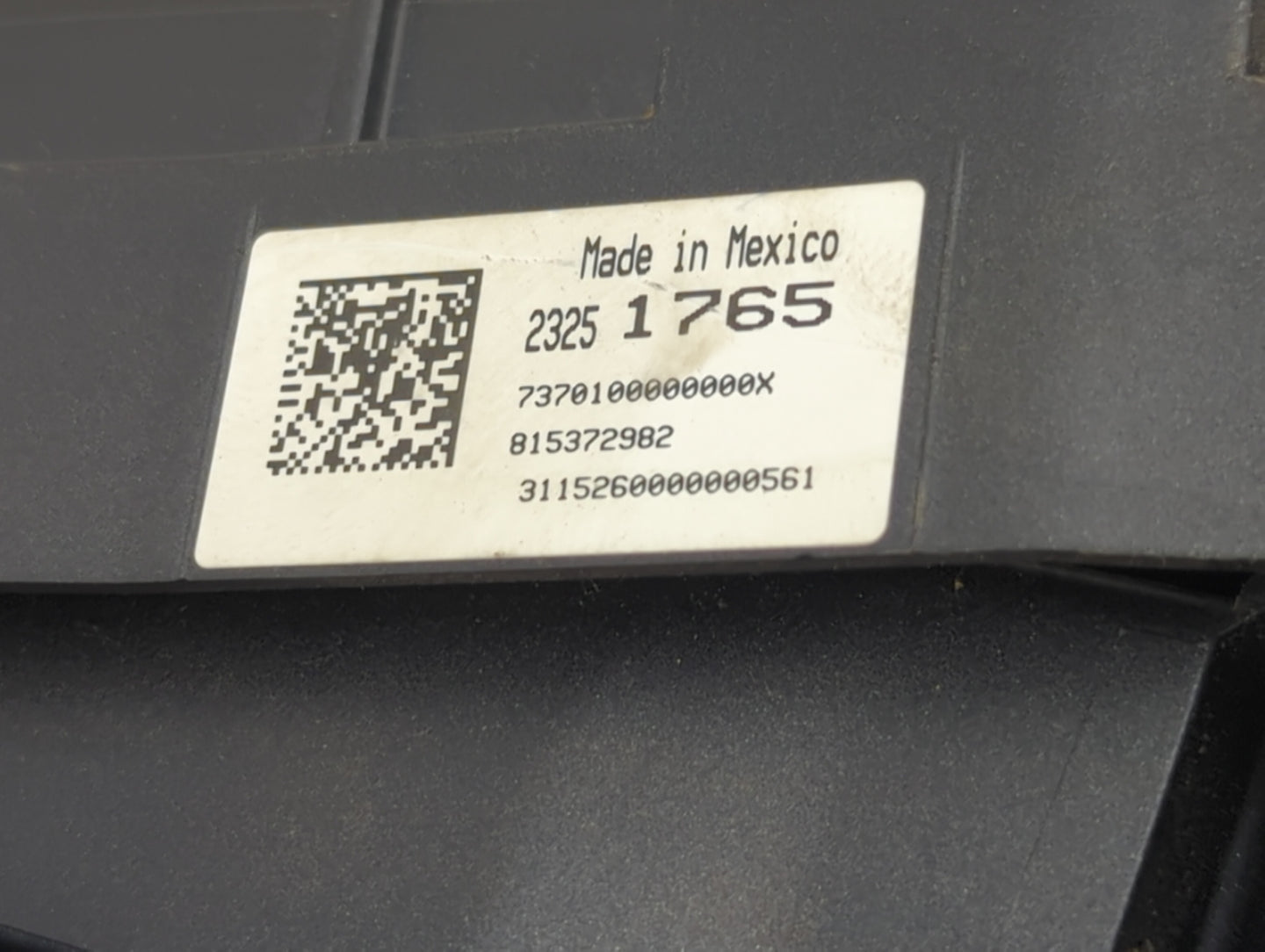 2015-2016 Chevrolet Tahoe Radio AM FM Cd Player Receiver Replacement P/N:23251765 7370100000000X, 815372982 Fits Fits 2015 2