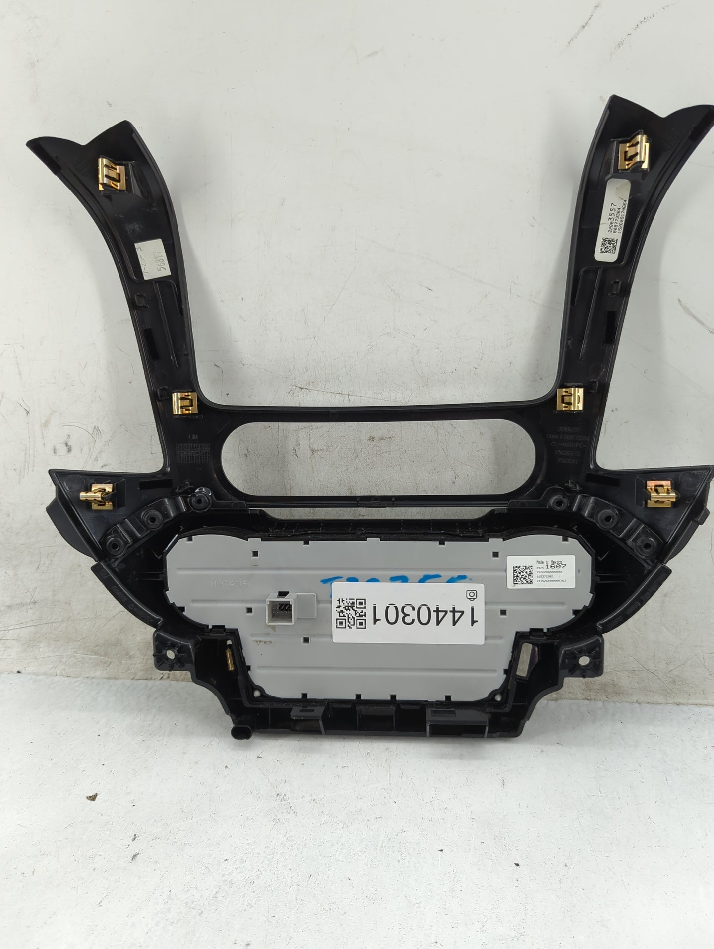 2015-2017 Chevrolet Tahoe Climate Control Module Temperature AC/Heater Replacement P/N:23251607 Fits Fits 2015 2016 2017 OEM