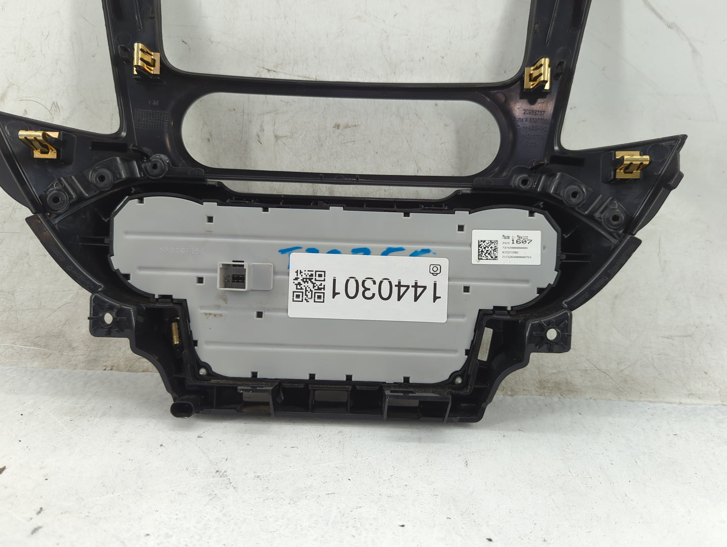 2015-2017 Chevrolet Tahoe Climate Control Module Temperature AC/Heater Replacement P/N:23251607 Fits Fits 2015 2016 2017 OEM