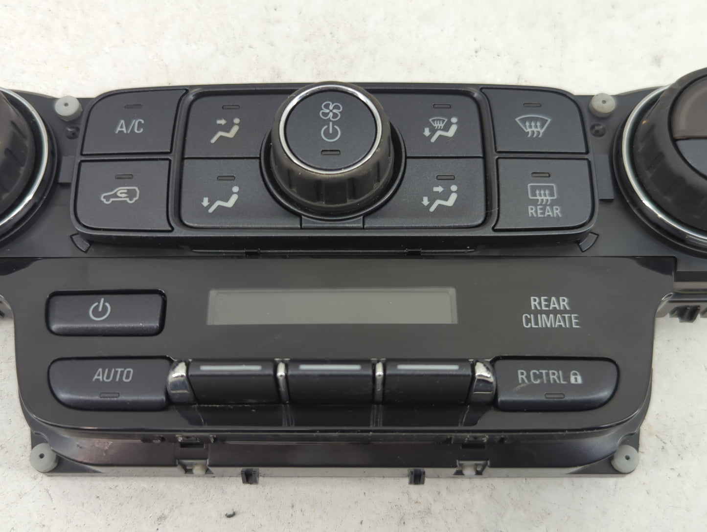 2015-2017 Chevrolet Tahoe Climate Control Module Temperature AC/Heater Replacement P/N:23251607 7370200000000X Fits OEM Used
