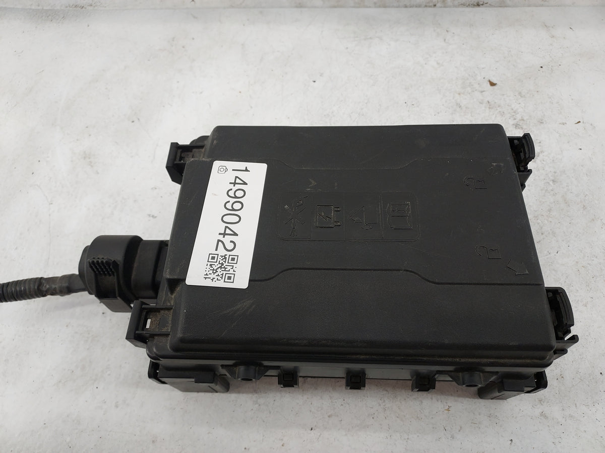 2015-2020 Chevrolet Tahoe Fusebox Fuse Box Panel Relay Module P/N:23418066 86323800603230 Fits Fits 2015 2016 2017 2018 2019