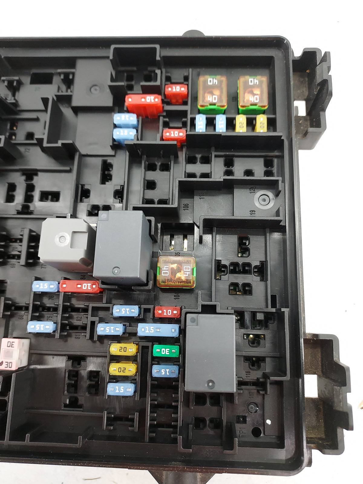 2015-2020 Chevrolet Tahoe Fusebox Fuse Box Panel Relay Module P/N:23418066 86323800603230 Fits Fits 2015 2016 2017 2018 2019