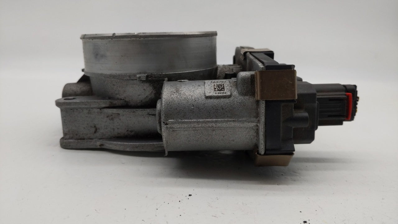 2015-2018 Chevrolet Tahoe Throttle Body P/N:12678224 12617792 Fits Fits 2014 2015 2016 2017 2018 2019 OEM Used Auto Parts - 