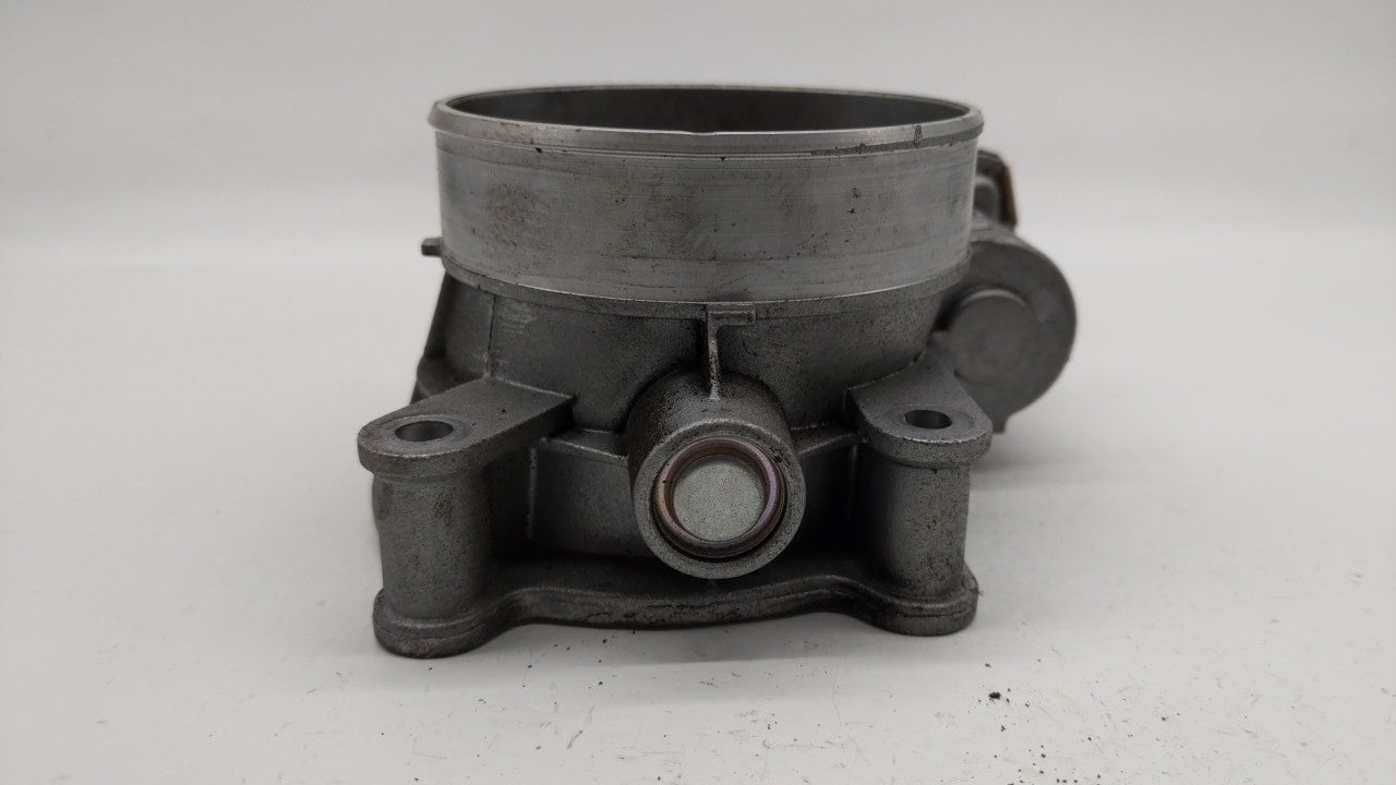 2015-2018 Chevrolet Tahoe Throttle Body P/N:12678224 12617792 Fits Fits 2014 2015 2016 2017 2018 2019 OEM Used Auto Parts - 