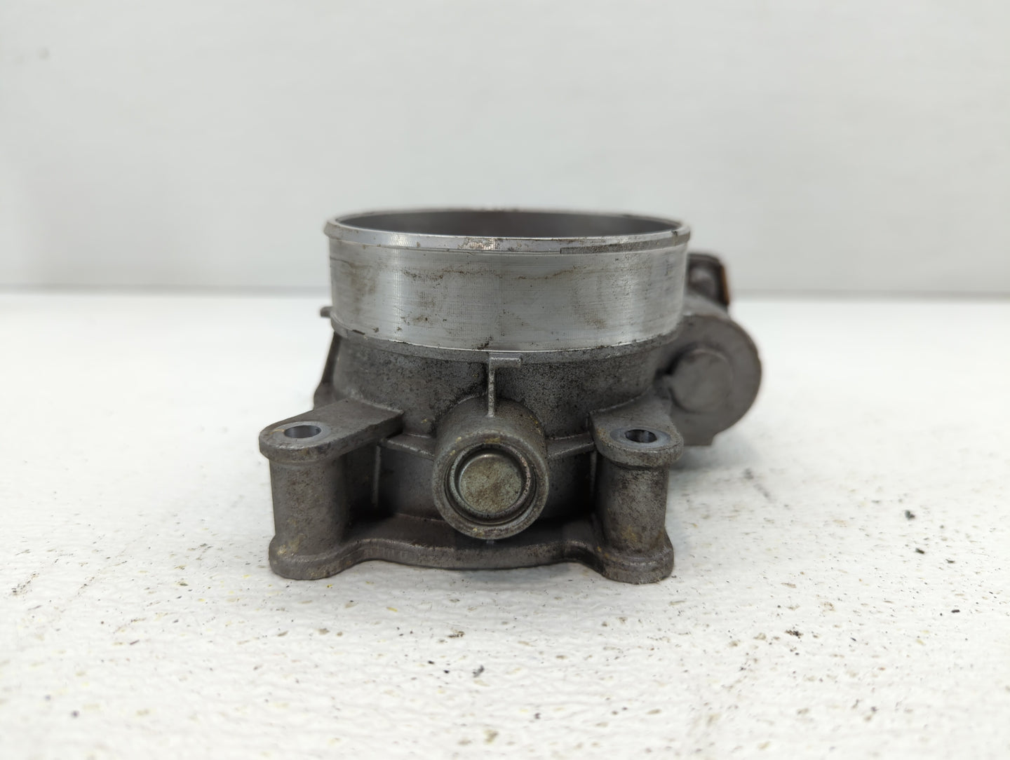 2015-2022 Chevrolet Tahoe Throttle Body P/N:12617792 12678224 Fits Fits 2014 2015 2016 2017 2018 2019 2020 2021 2022 OEM Use